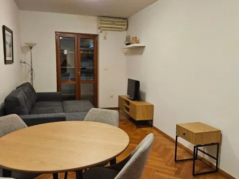 Izdavanje, jednosoban stan, 53m², Golubovina, Budva - image 2