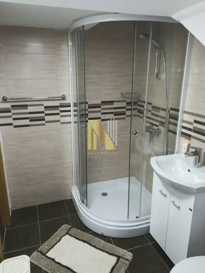 Prodaja, kuća, 230m², Srbobran, Novi Sad