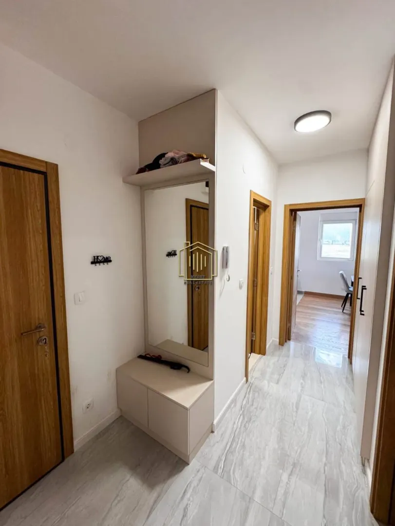 Prodaja, dvosoban stan, 72m², New City, Podgorica