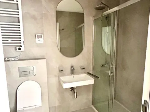 Izdavanje, jednosoban stan, 43m², Central Point, Podgorica - image 9