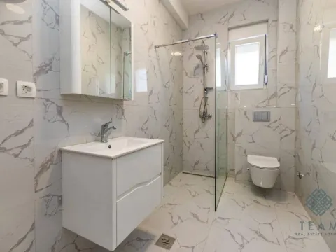 Prodaja, dvosoban stan, 70m², Đenovići, Herceg Novi - image 8