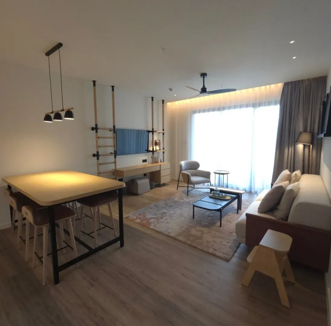 Izdavanje, dvosoban stan, 95m², Porto Montenegro, Tivat