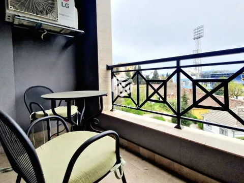 Izdavanje, jednosoban stan, 52m², Centar, Podgorica - image 12