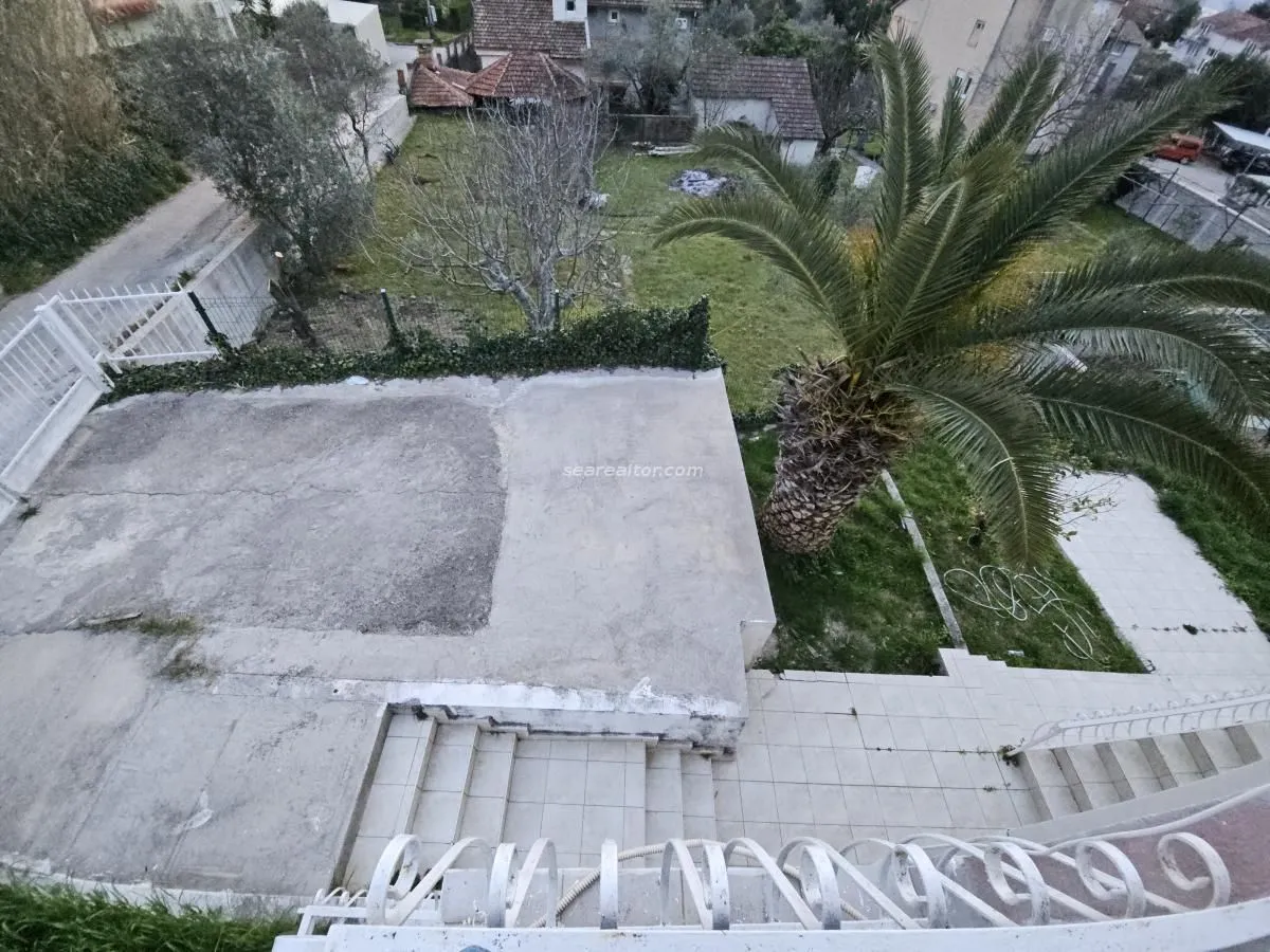 Prodaja, kuća, 220m², Centar, Tivat