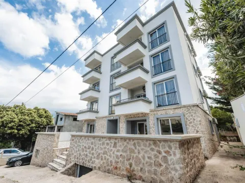 Sale, apartment, 850m², Bar, Crna Gora