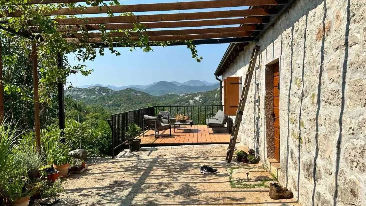 Prodaja, plac, 120m², Cetinje, Crna Gora