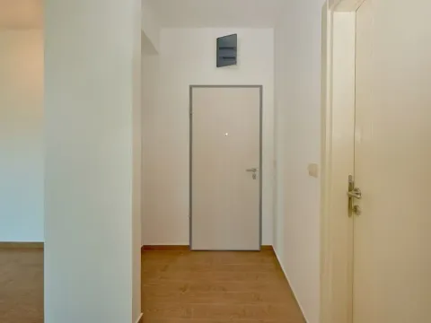 Sale, one bedroom apartment, 51m², Bečići, Budva - image 3