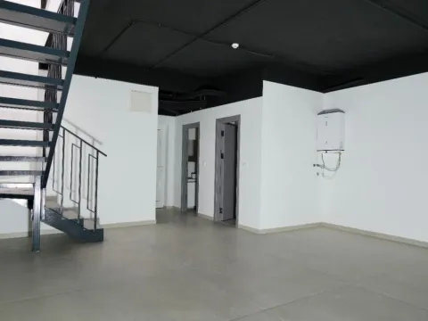 Izdavanje, poslovni prostor, 130m², City Kvart, Podgorica - image 9