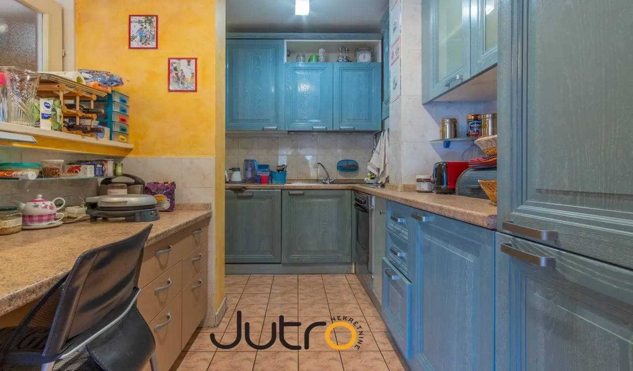 Izdavanje, dvosoban stan, 85m², Preko Morače, Podgorica