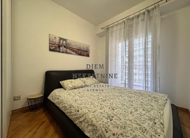 Izdavanje, jednosoban stan, 50m², City Kvart, Podgorica