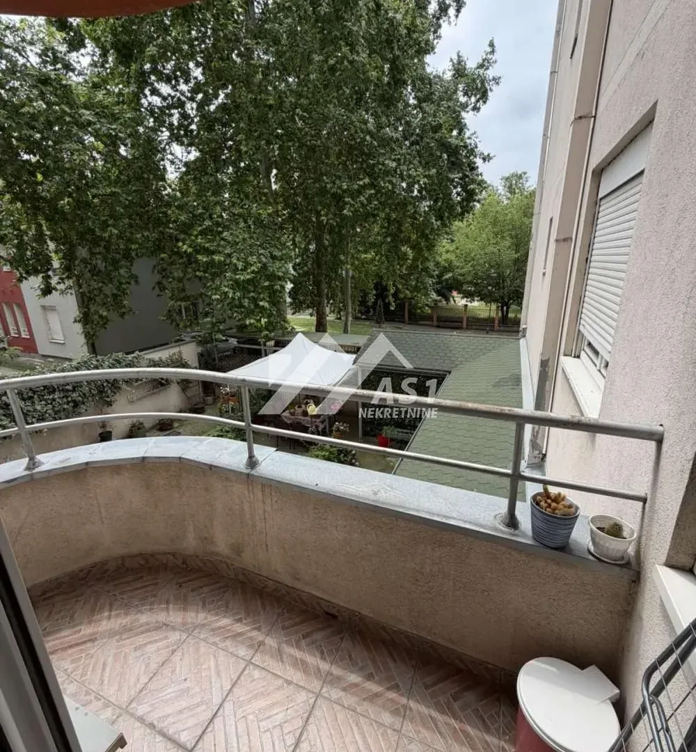 Rent, one bedroom apartment, 37m², Grbavica, Novi Sad Sve Podlokacije