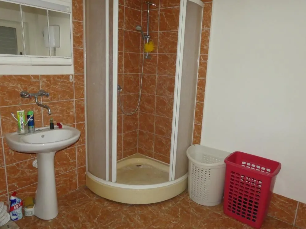 Prodaja, kuća, 240m², Lipar, Jagodina