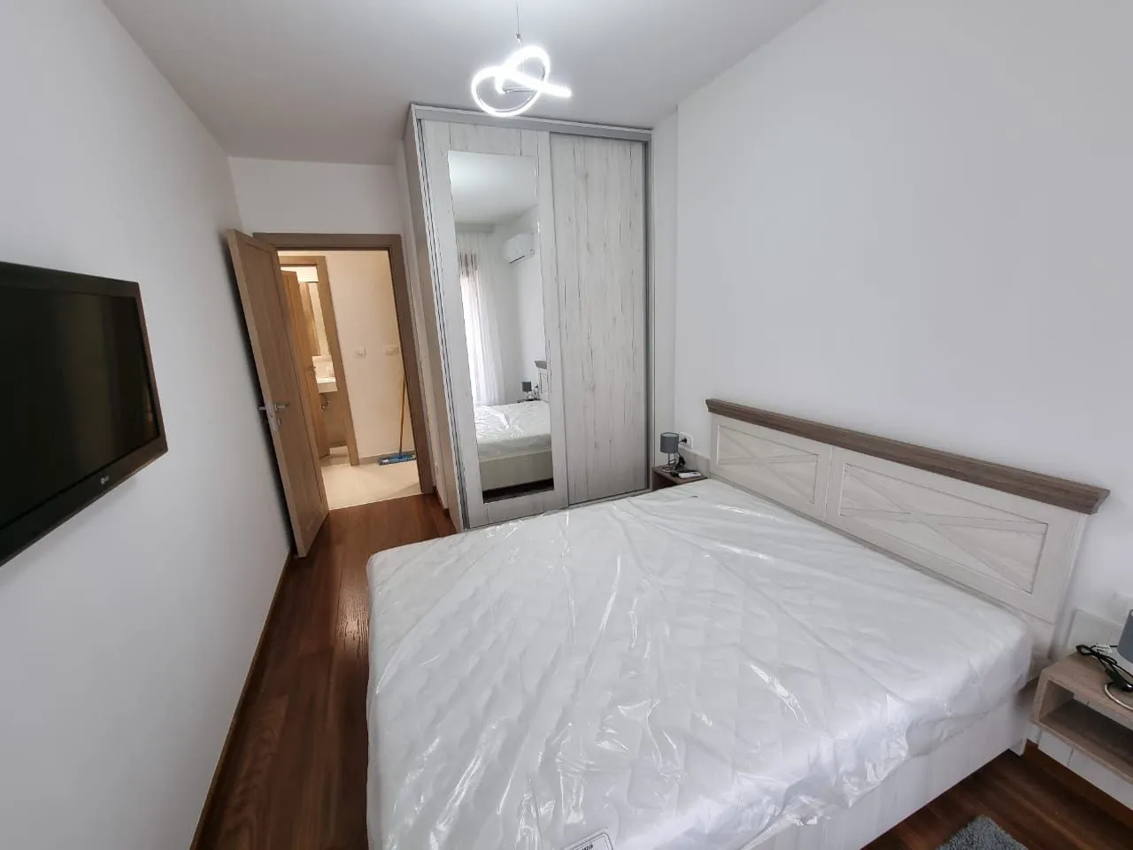 Rent, two bedroom apartment, 70m², Master Kvart, Podgorica