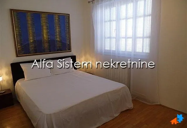 Rent, house, 400m², Voždovac Sve Podlokacije, Beograd
