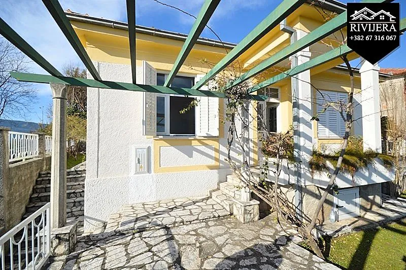 Prodaja, kuća, 90m², Centar, Herceg Novi