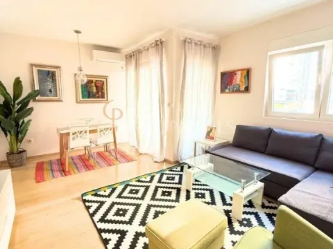 Rent, apartment, 53m², City Kvart, Podgorica - image 1
