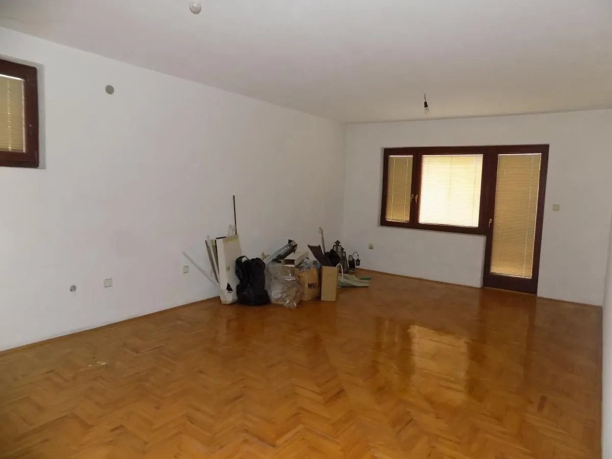 Prodaja, kuća, 315m², Tekija, Paraćin