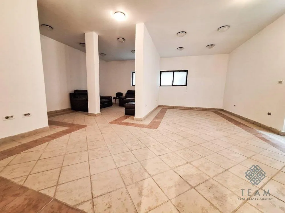 Sale, office space, 323m², Stari Aerodrom, Podgorica