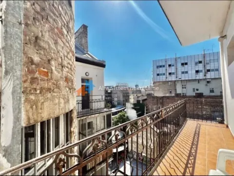 Izdavanje, trosoban stan, 100m², Stari Grad, Beograd - image 18