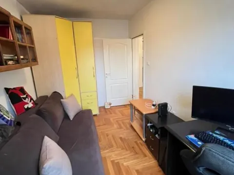 Rent, three bedroom apartment, 65m², Novi Sad, Srbija - image 8