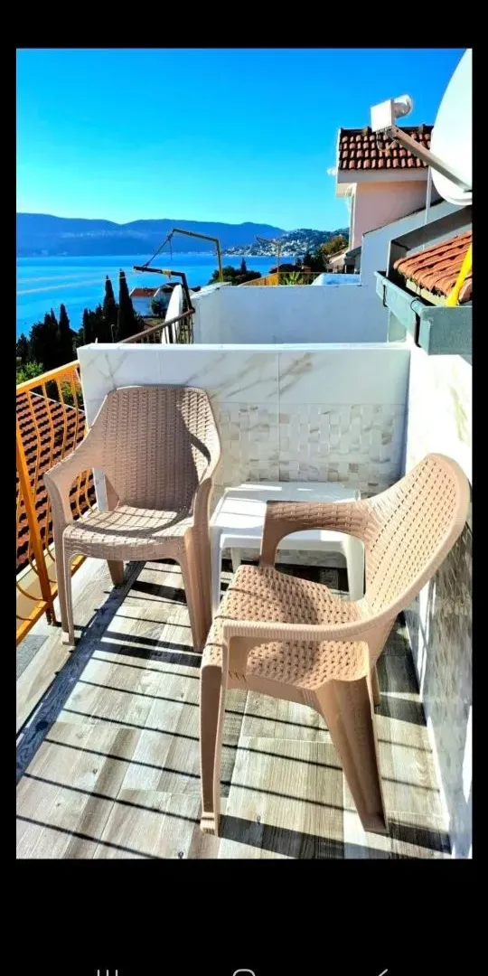Izdavanje, jednosoban stan, 17m², Kumbor, Herceg Novi