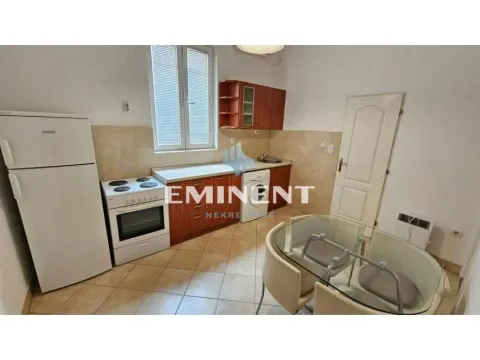 Rent, two bedroom apartment, 43m², Vračar Hram, Vračar Sve Podlokacije - image 6