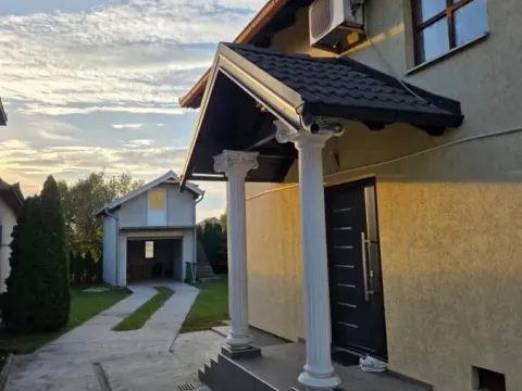 Rent, house, 250m², Centar, Stara Pazova - image 1