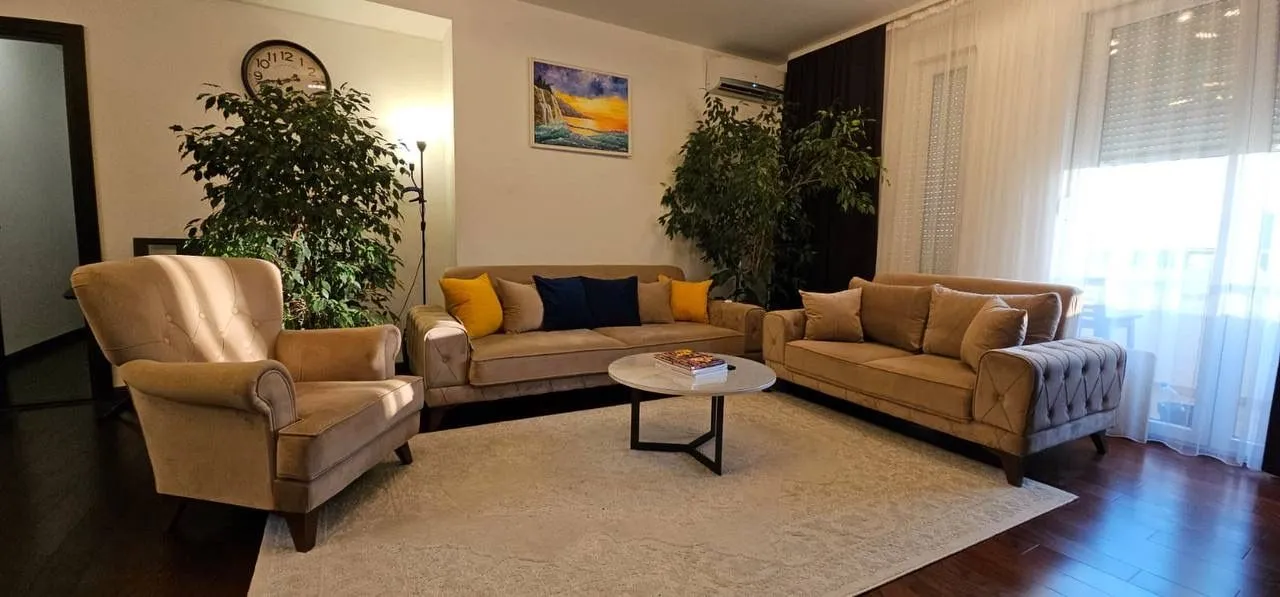 Prodaja, trosoban stan, 151m², Centar, Bar