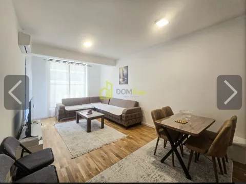 Izdavanje, dvosoban stan, 65m², Stari Aerodrom, Podgorica - image 1