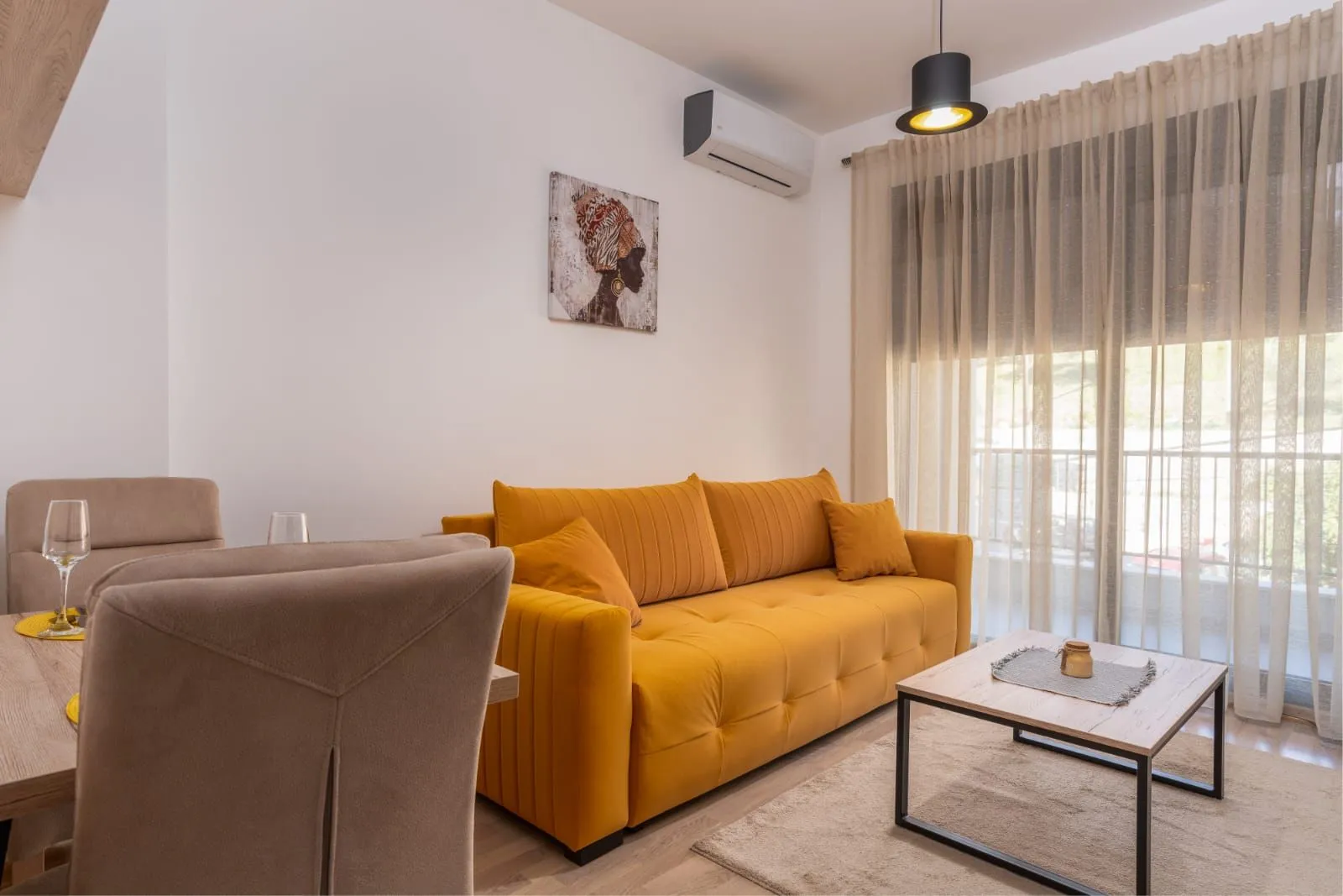 Izdavanje, garsonjera, 25m², Pod Kuk, Tivat