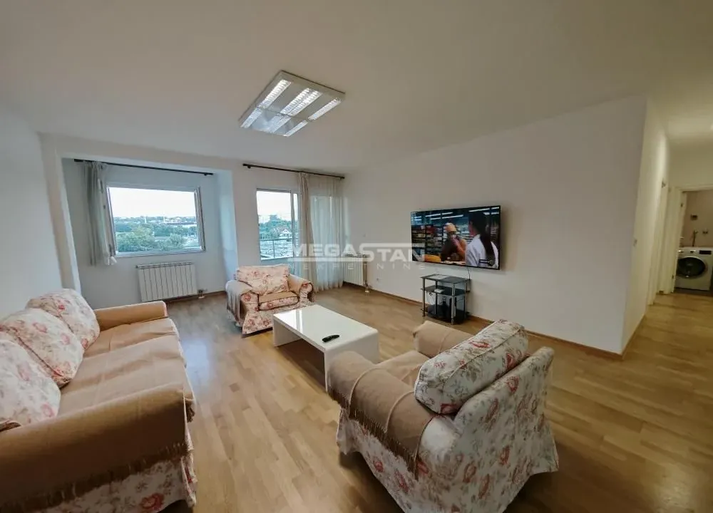 Izdavanje, trosoban stan, 88m², Neimar, Vračar Sve Podlokacije