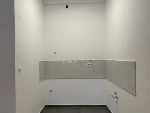 Prodaja, dvosoban stan, 45m², Petrovaradin, Novi Sad - image 6