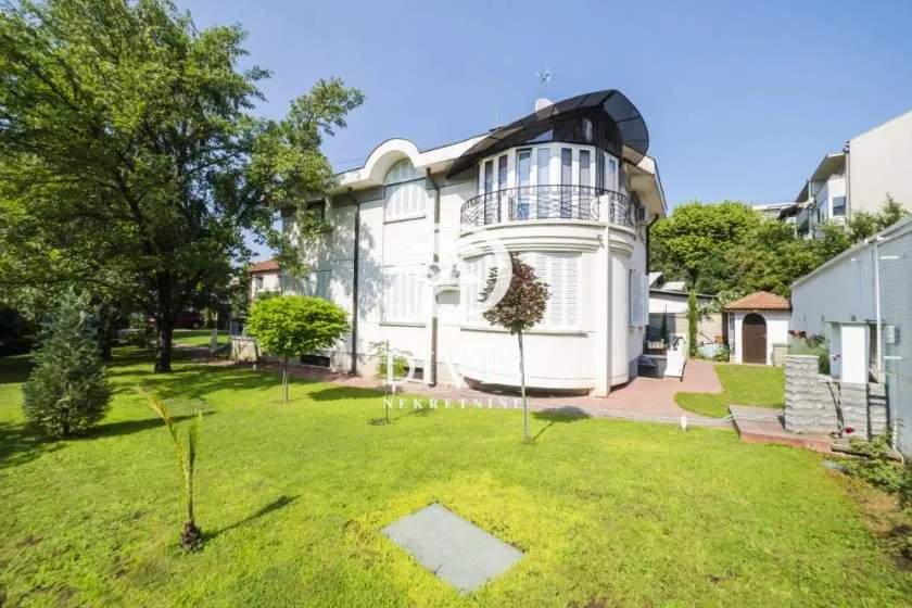 Izdavanje, kuća, 270m², Voždovac Sve Podlokacije, Beograd