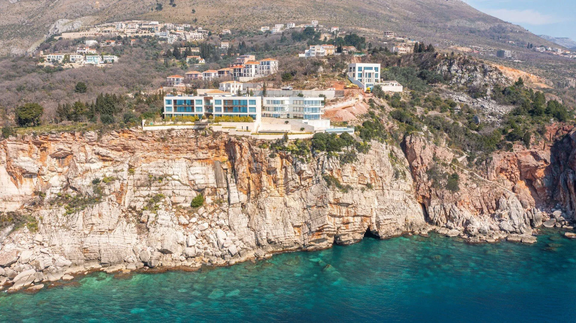 Sale, three bedroom apartment, 182m², Skočiđevojka, Budva