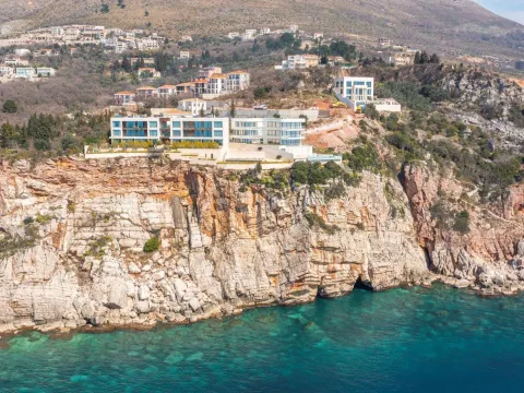 Sale, three bedroom apartment, 182m², Skočiđevojka, Budva - image 35