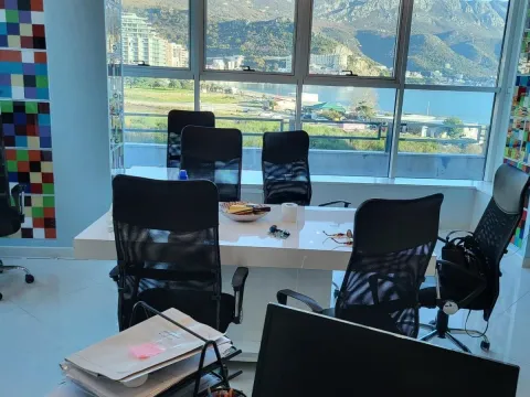 Prodaja, dvosoban stan, 111m², Bečići, Budva - image 4