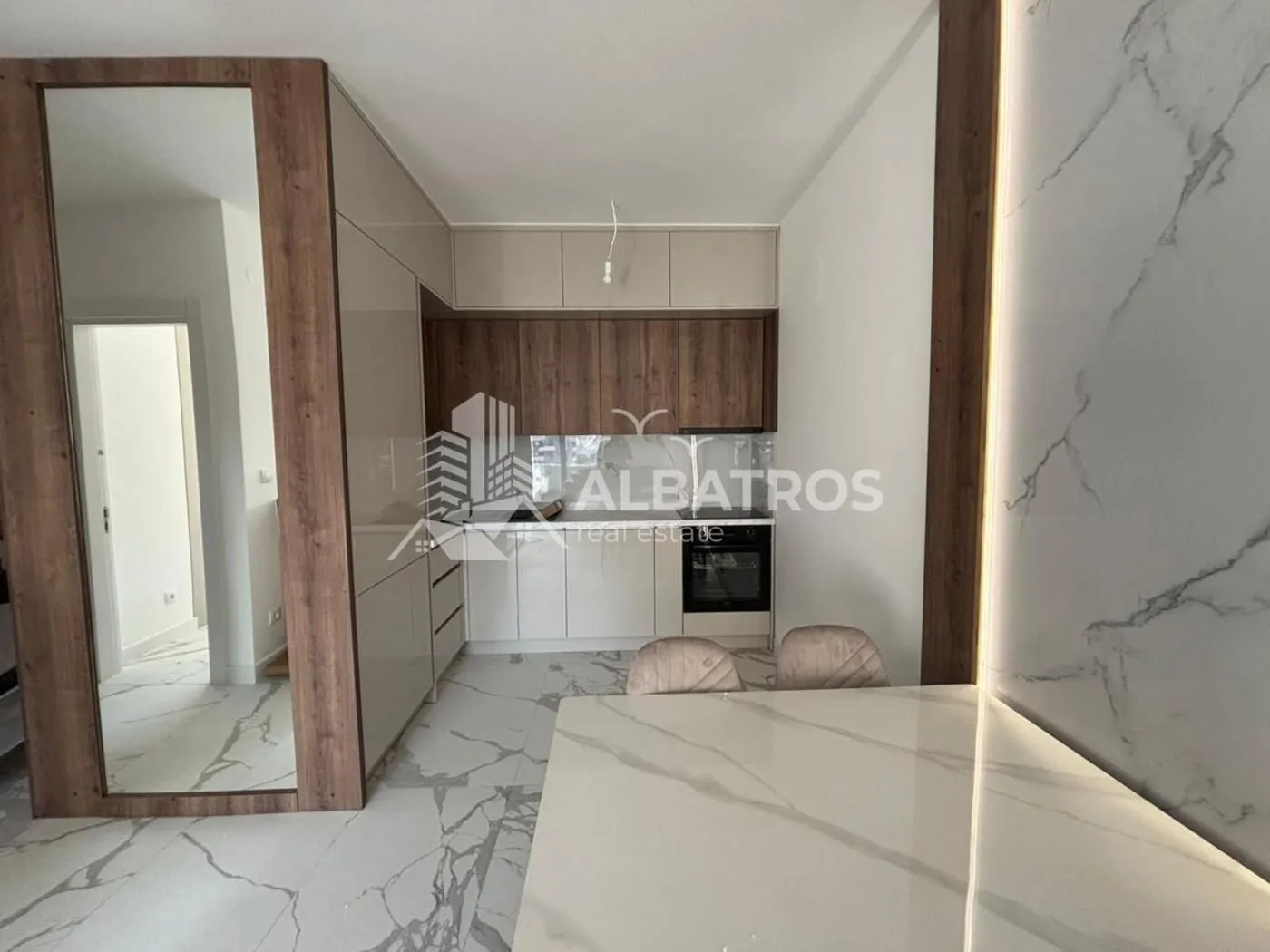 Izdavanje, jednosoban stan, 54m², Ilino, Bar