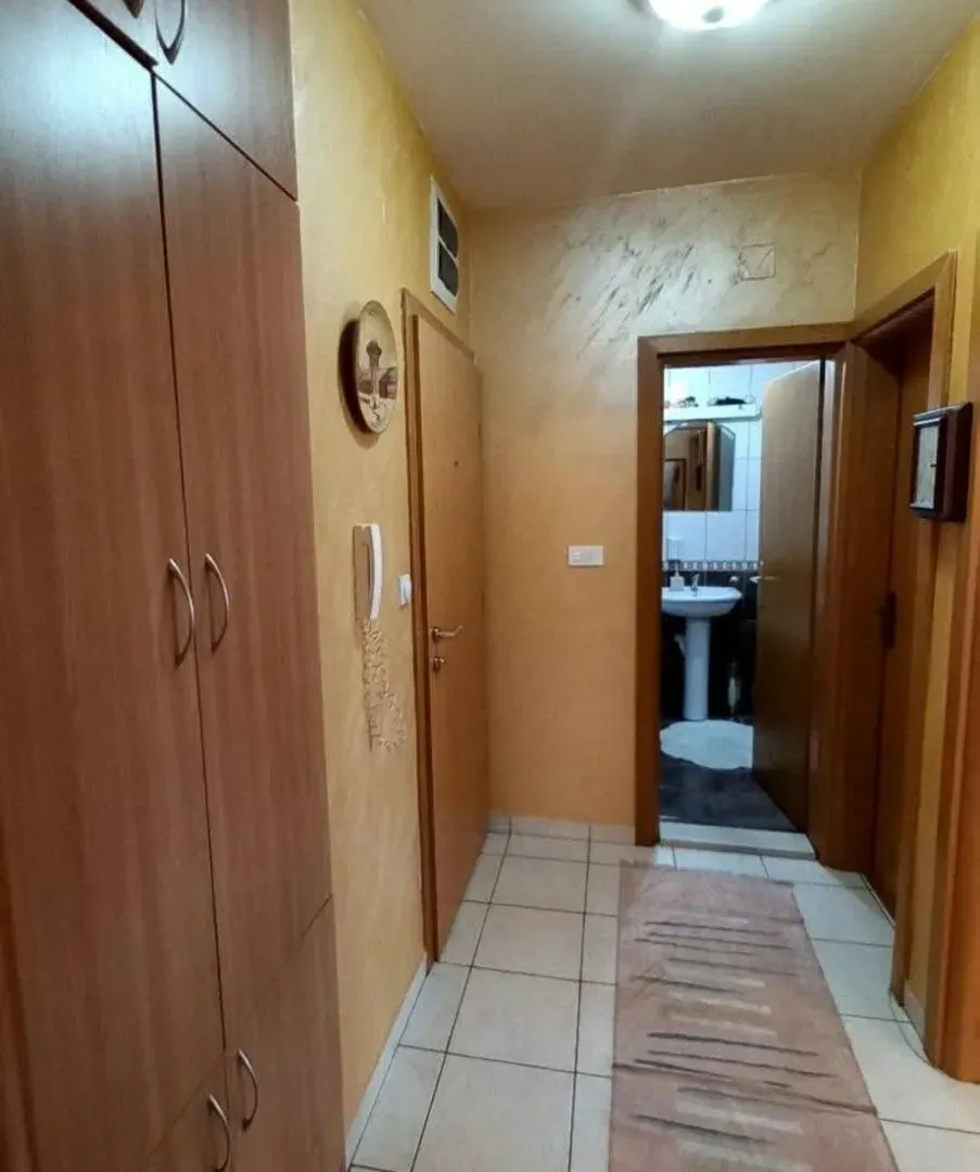 Rent, one bedroom apartment, 58m², Stari Aerodrom, Podgorica