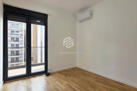 Rent, two bedroom apartment, 64m², Stari Aerodrom, Podgorica - image 8