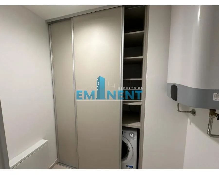 Rent, four bedroom apartment, 123m², Stari Grad, Beograd