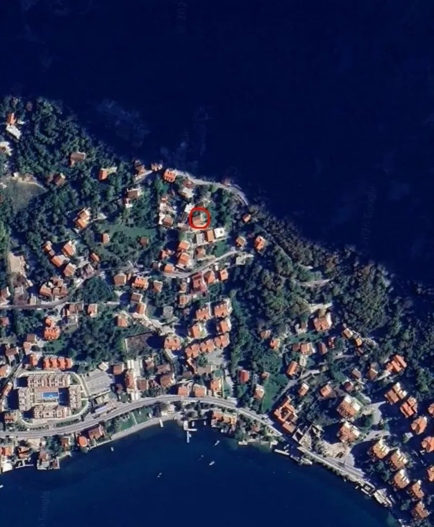 Izdavanje, dvosoban stan, 90m², Risan, Kotor