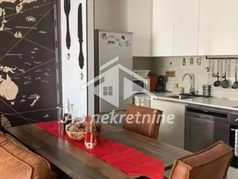 Rent, two bedroom apartment, 60m², Savski Venac, Beograd - image 8