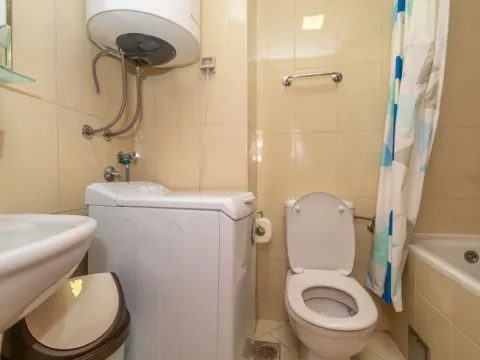 Izdavanje, dvosoban stan, 68m², Preko Morače, Podgorica - image 7