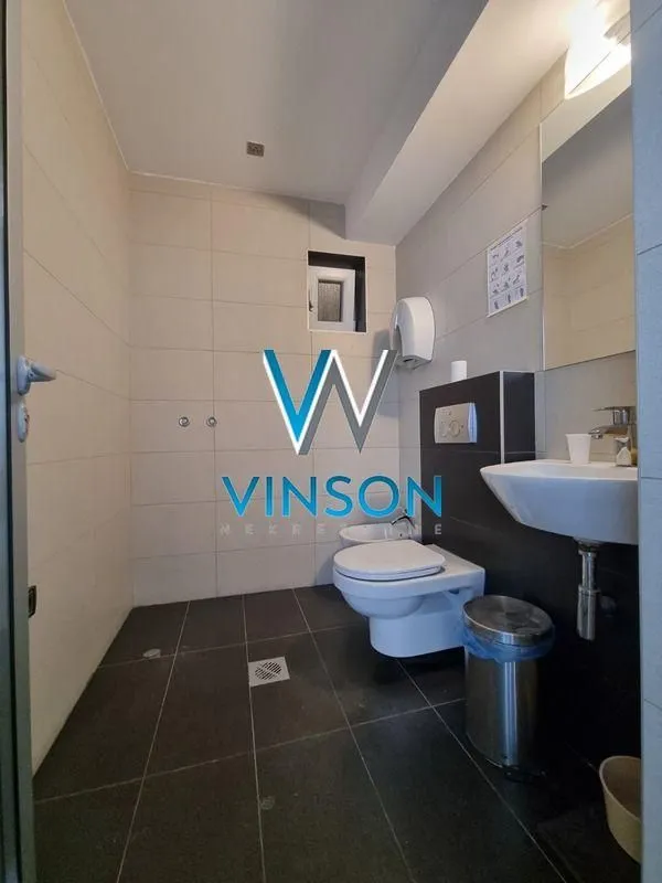Rent, office space, 80m², Centar, Novi Sad