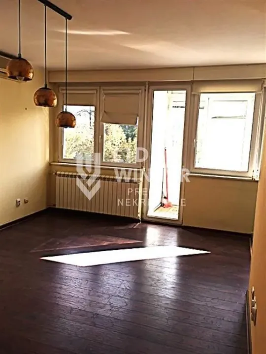 Prodaja, dvosoban stan, 50m², Stari Merkator, Novi Beograd Sve Podlokacije