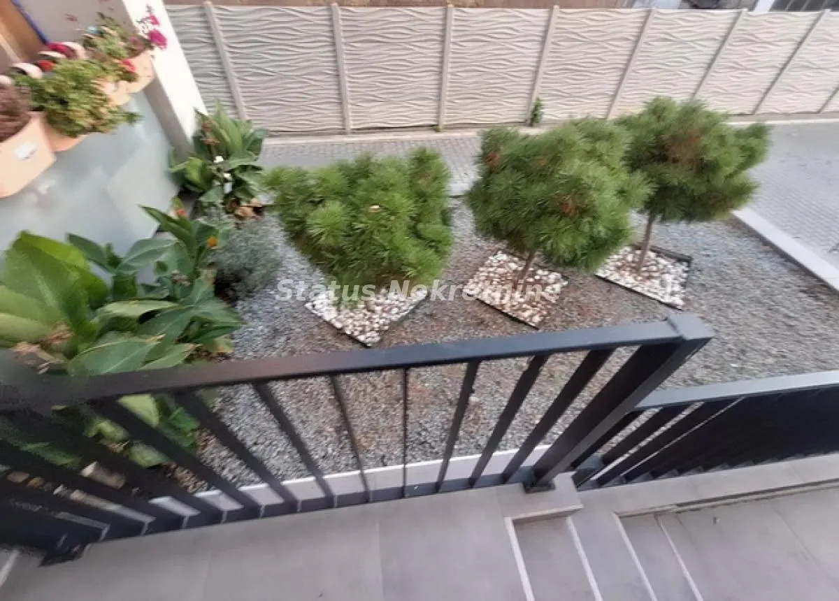 Prodaja, jednosoban stan, 45m², Centar, Inđija