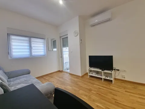 Prodaja, garsonjera, 24m², Bečići, Budva - image 5