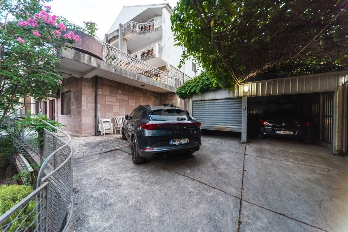 Rent, three bedroom apartment, 145m², Preko Morače, Podgorica