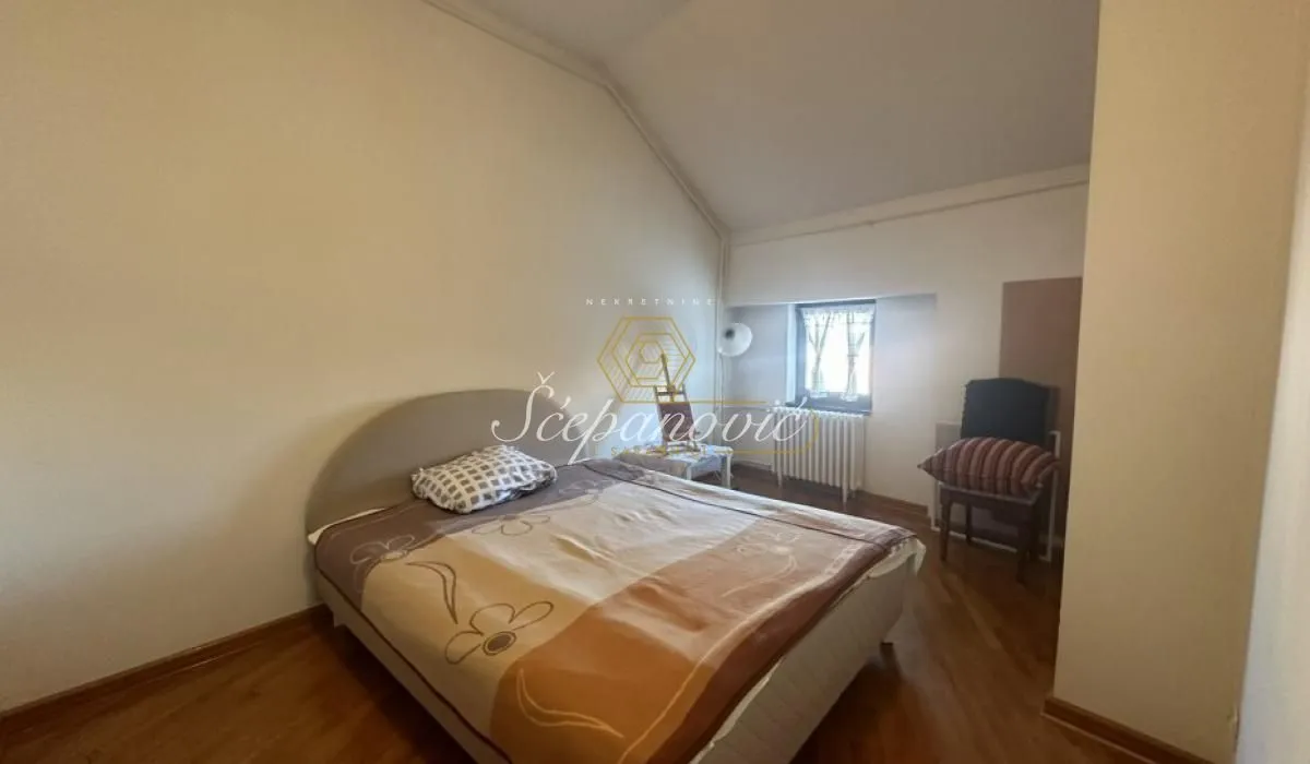 Prodaja, četvorosoban stan, 151m², Centar, Novi Sad