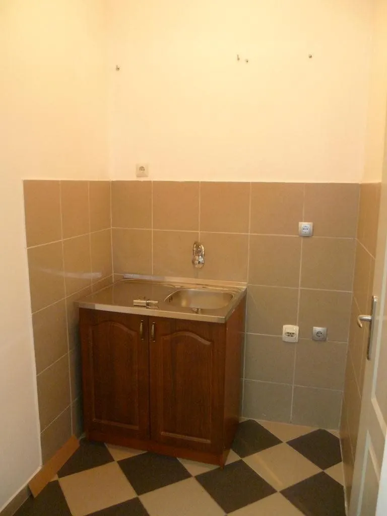 Rent, office space, 35m², Pobrežje, Podgorica